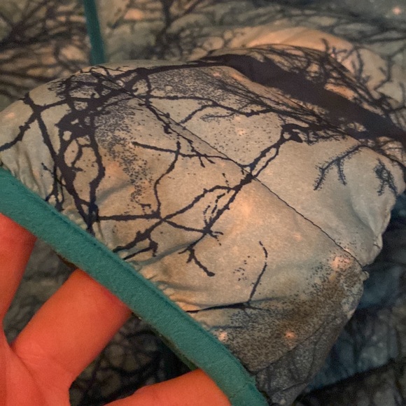 Patagonia Kids Tree Down jacket sky blue turquoise trees excellent size L 10 12 - Picture 4 of 10